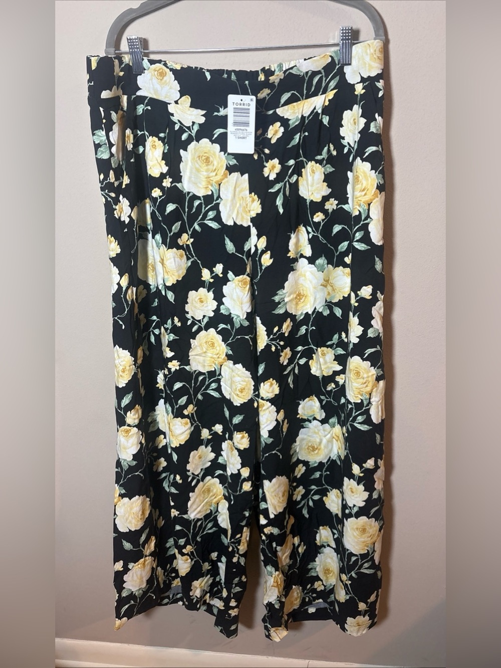 Torrid Wide Legged Floral Pants Black Yellow Sz 1 Short NEW